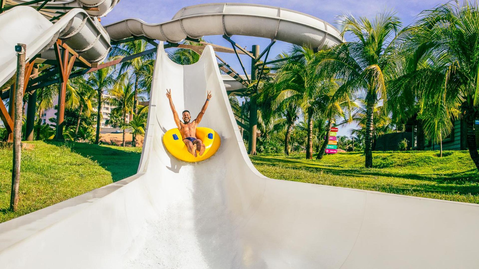 Hot Beach Resort Olímpia Kültér fotó A water slide